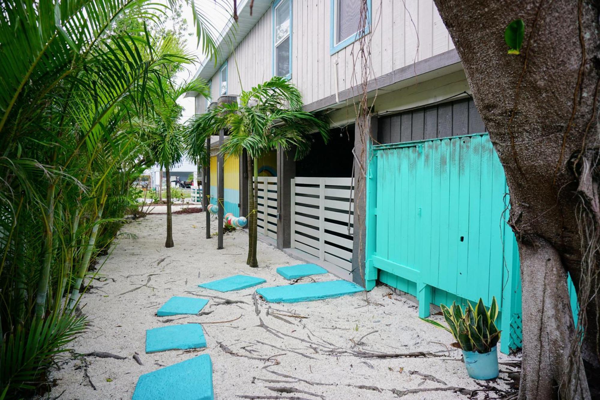Ami Tree House Villa Bradenton Beach Exteriör bild