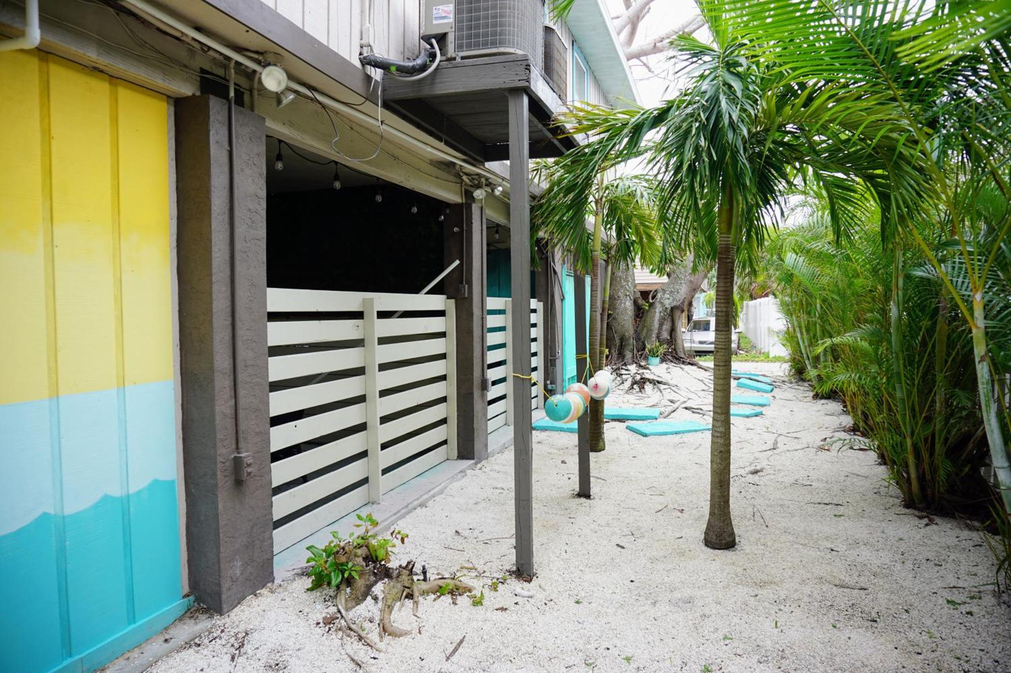 Ami Tree House Villa Bradenton Beach Exteriör bild